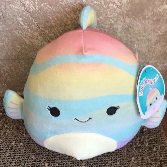 Canda rainbow fish squishmallow - Picture 3 of 7